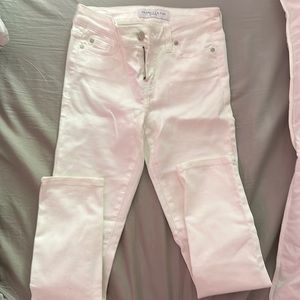 white skinny jeans